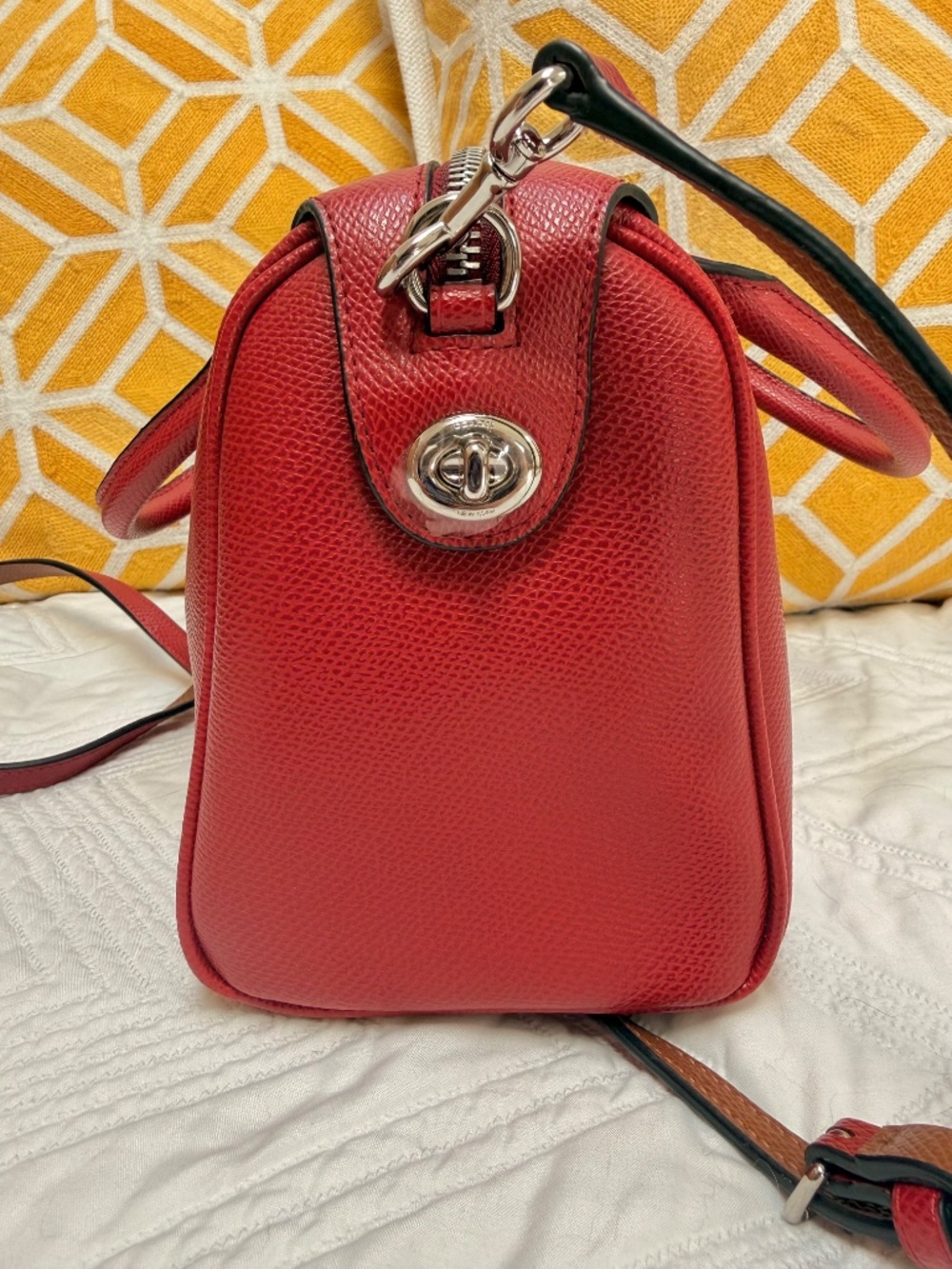 Coach x Snoopy Peanuts Leather Purse Bag Limited Edition brand new RED - Picture 6 of 9